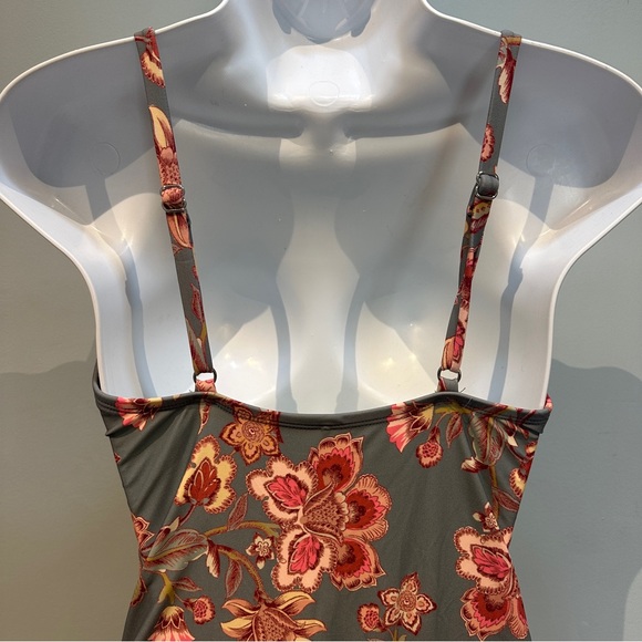 Cupshe Floral One-Piece Swimsuit Grey and Pink New with Tags Medium - Picture 10 of 14